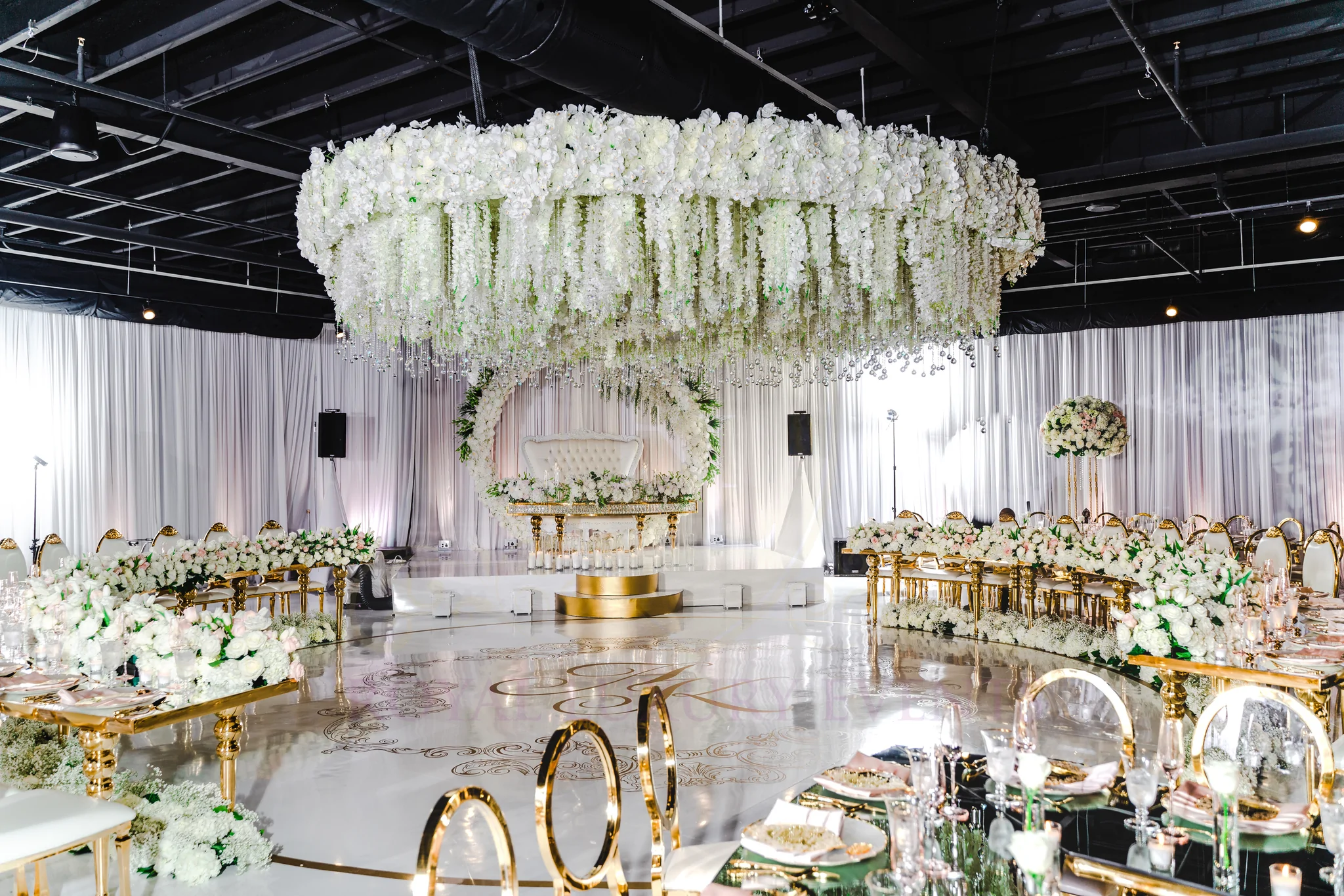royal luxury events, event rentals, Table