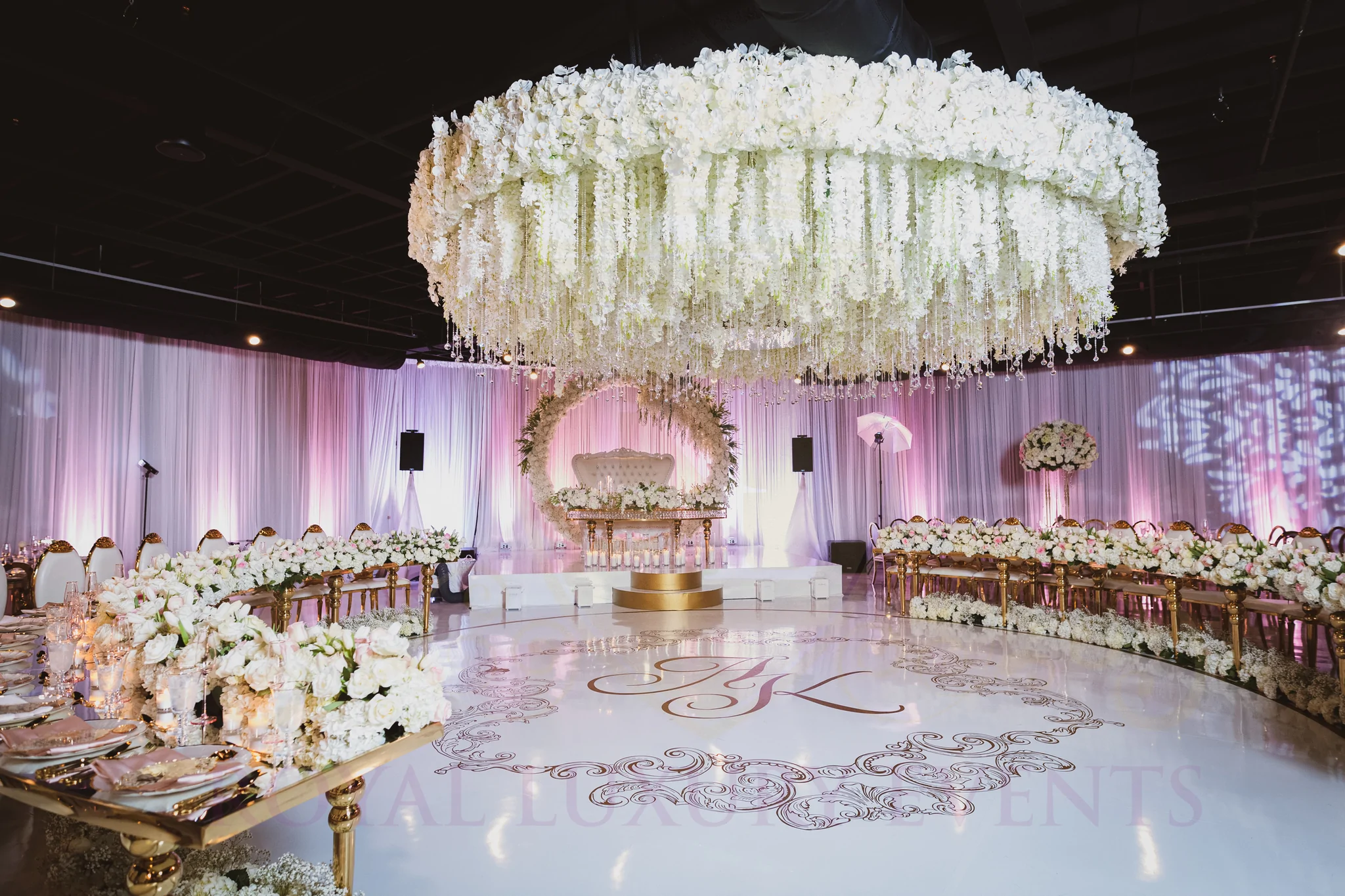 royal luxury events, event rentals, Table