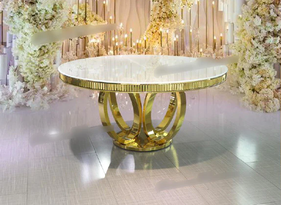 Infinity Gold Cake Table