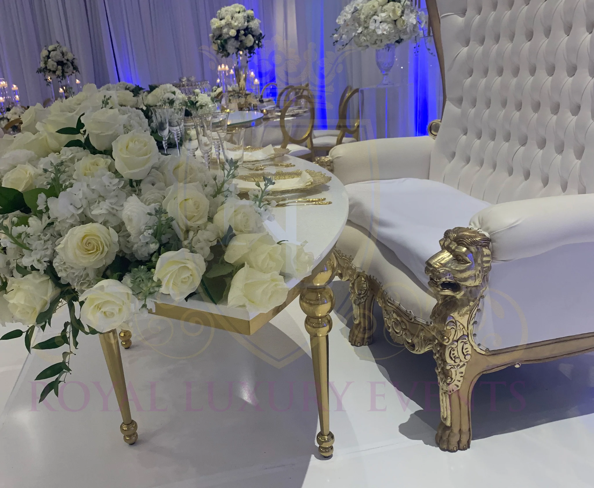 Quarter Curved Sweetheart Table
