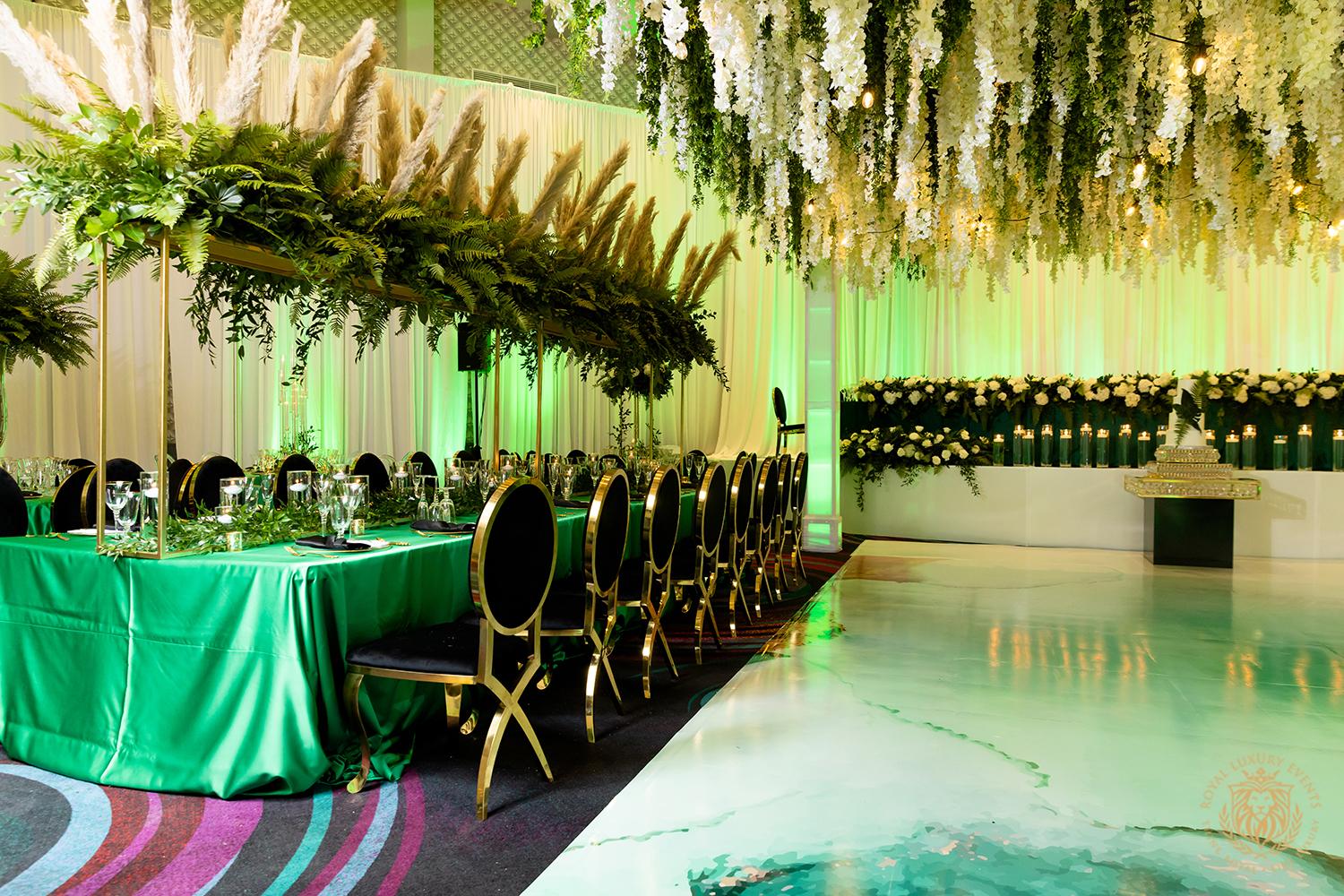 LUXURY EMERALD WEDDING WITH PAMPAS GRASS