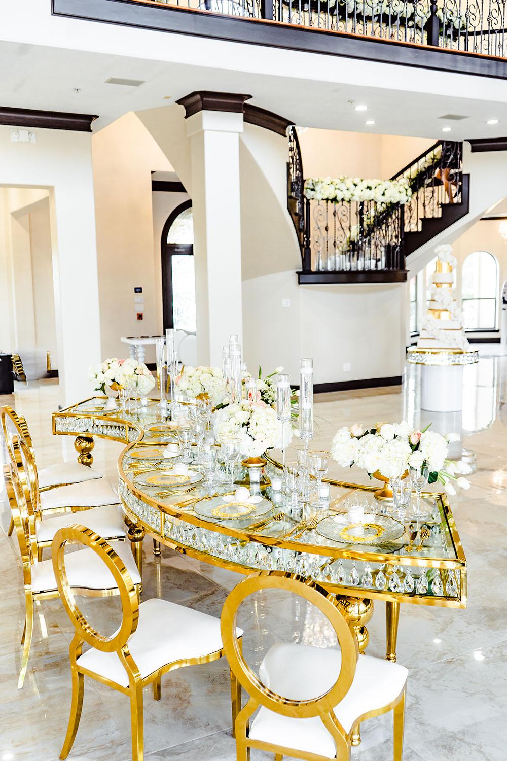 serpentine table - palm royal villa - royal luxury events