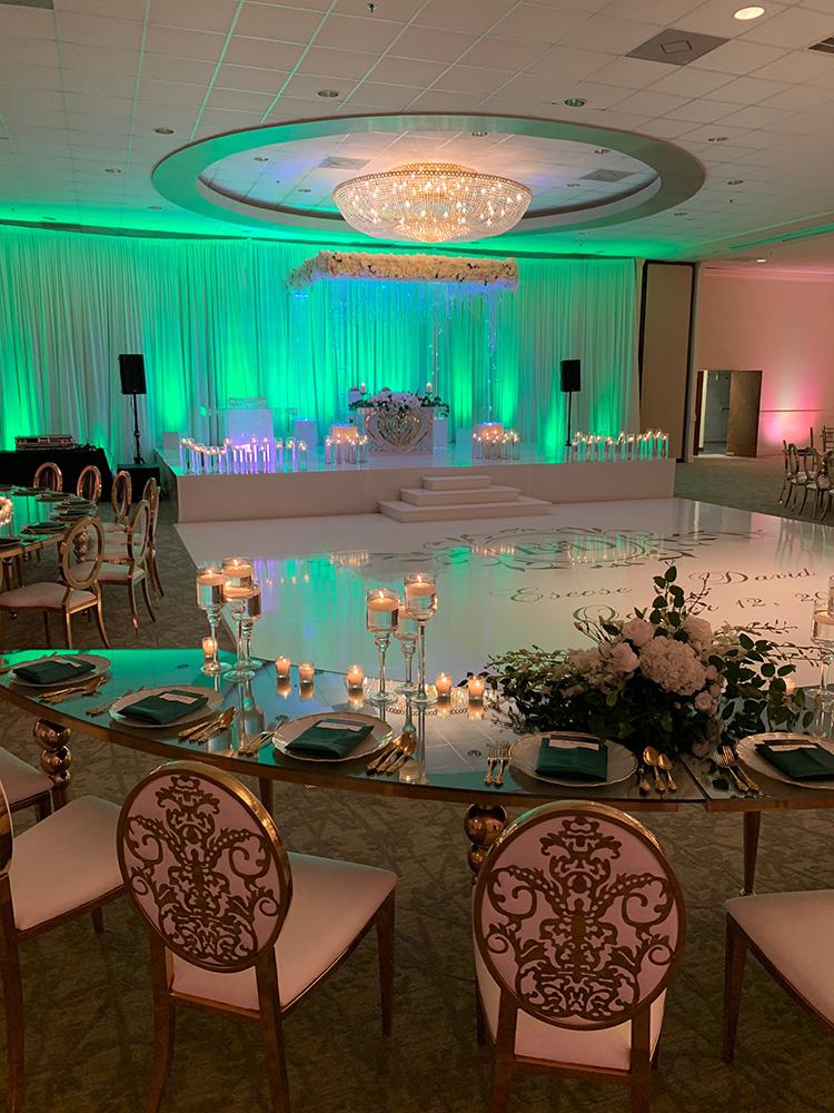 gold and white wedding at signature manor - houston wedding decor rentals - florist - royal luxury