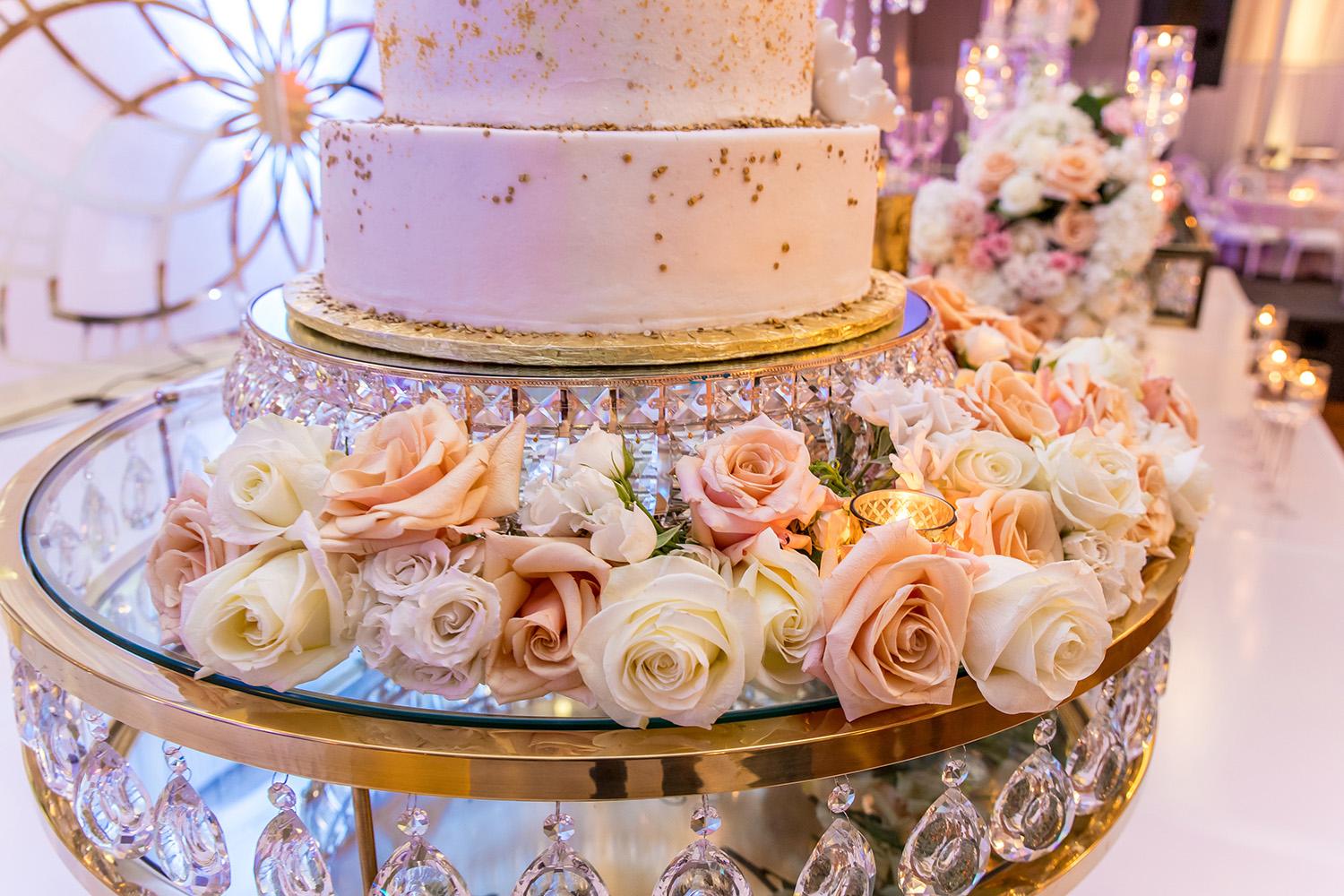 gold luxury wedding decor - royal luxury events - florist