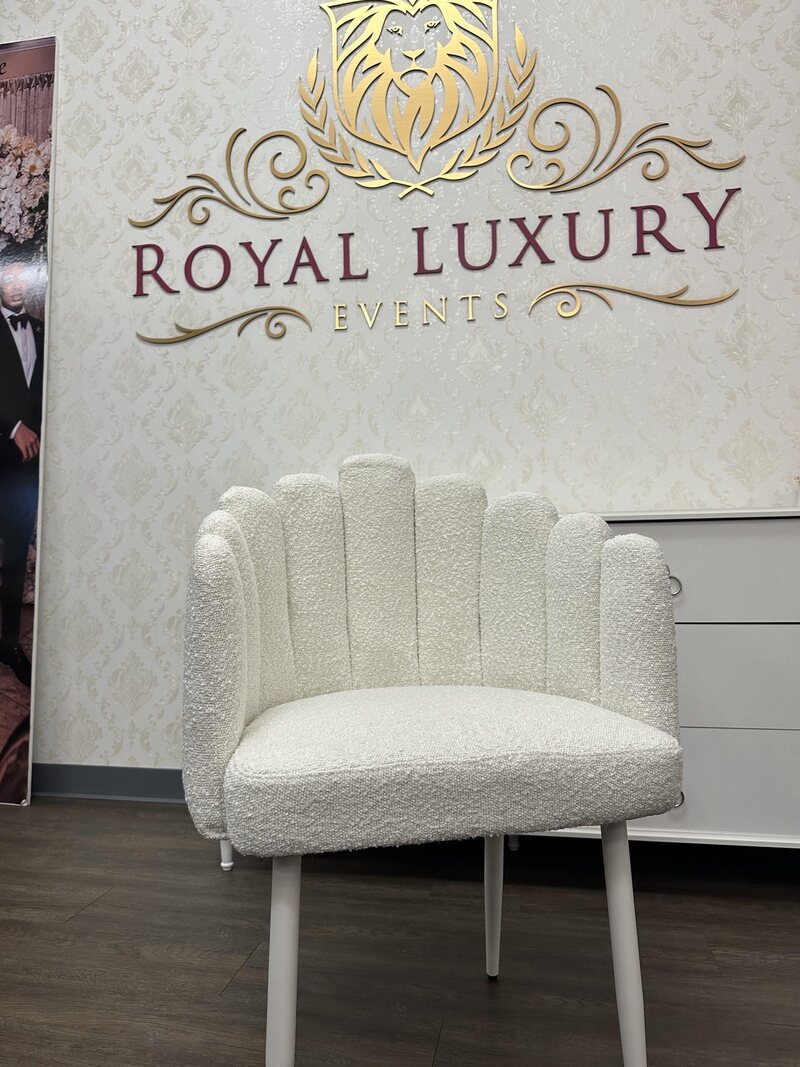 Royal Dubai Scallop Chair White