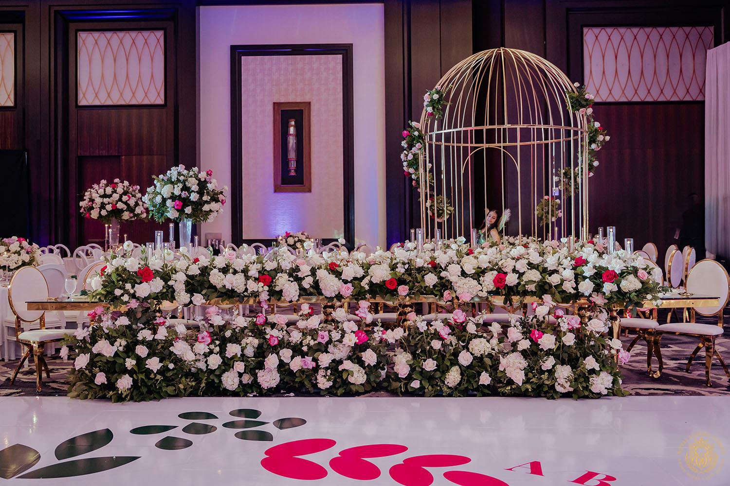 floral designer in houston - ivory flowers - pink flowers - floral runner