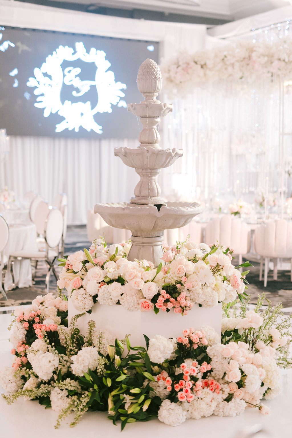 Elaine & Fadi’s Romantic White Wedding with Lush Florals